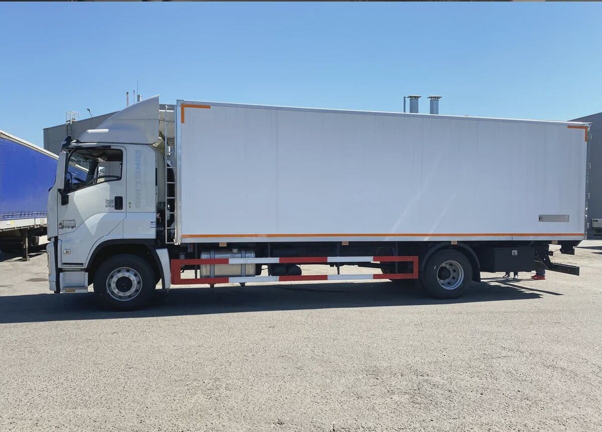 Isuzu Forward (F-Series) - Рефрижератор: фото 2 Isuzu Forward (F-Series) - Рефрижератор: фото 2