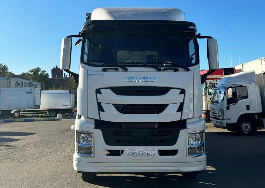Isuzu Forward (F-Series) - Тентованный грузовик: фото 4 Isuzu Forward (F-Series) - Тентованный грузовик: фото 4