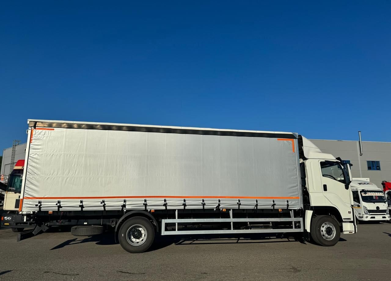 Isuzu Forward - Тентованный грузовик: фото 1 Isuzu Forward - Тентованный грузовик: фото 1