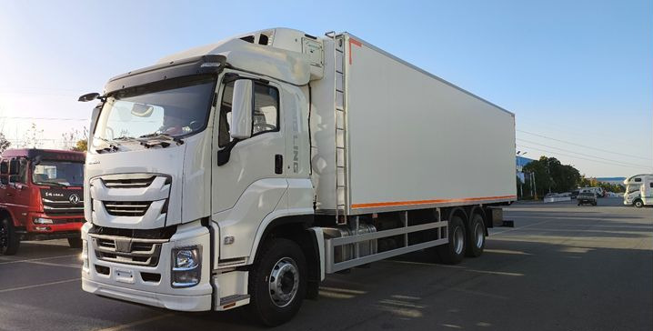 Isuzu Giga (C-series) - Рефрижератор: фото 2 Isuzu Giga (C-series) - Рефрижератор: фото 2