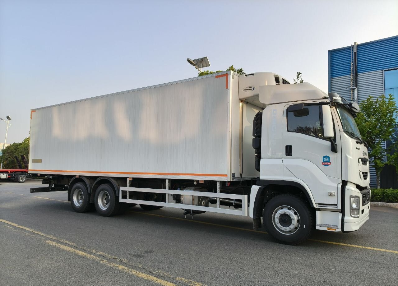 Isuzu Giga (C-series) - Рефрижератор: фото 1 Isuzu Giga (C-series) - Рефрижератор: фото 1