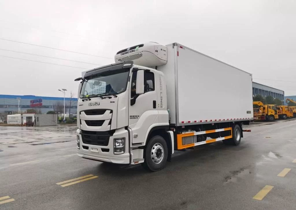 Isuzu Giga (C-series) - Рефрижератор: фото 5 Isuzu Giga (C-series) - Рефрижератор: фото 5