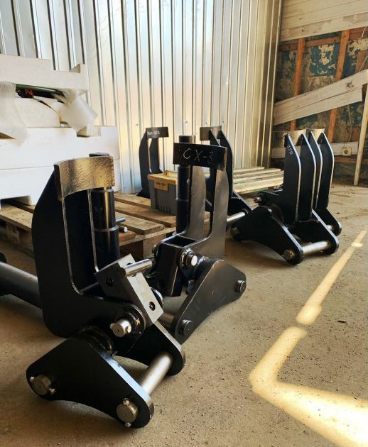 Плита переходная на гидровращатель - Сцепное устройство: фото 1 Плита переходная на гидровращатель - Сцепное устройство: фото 1