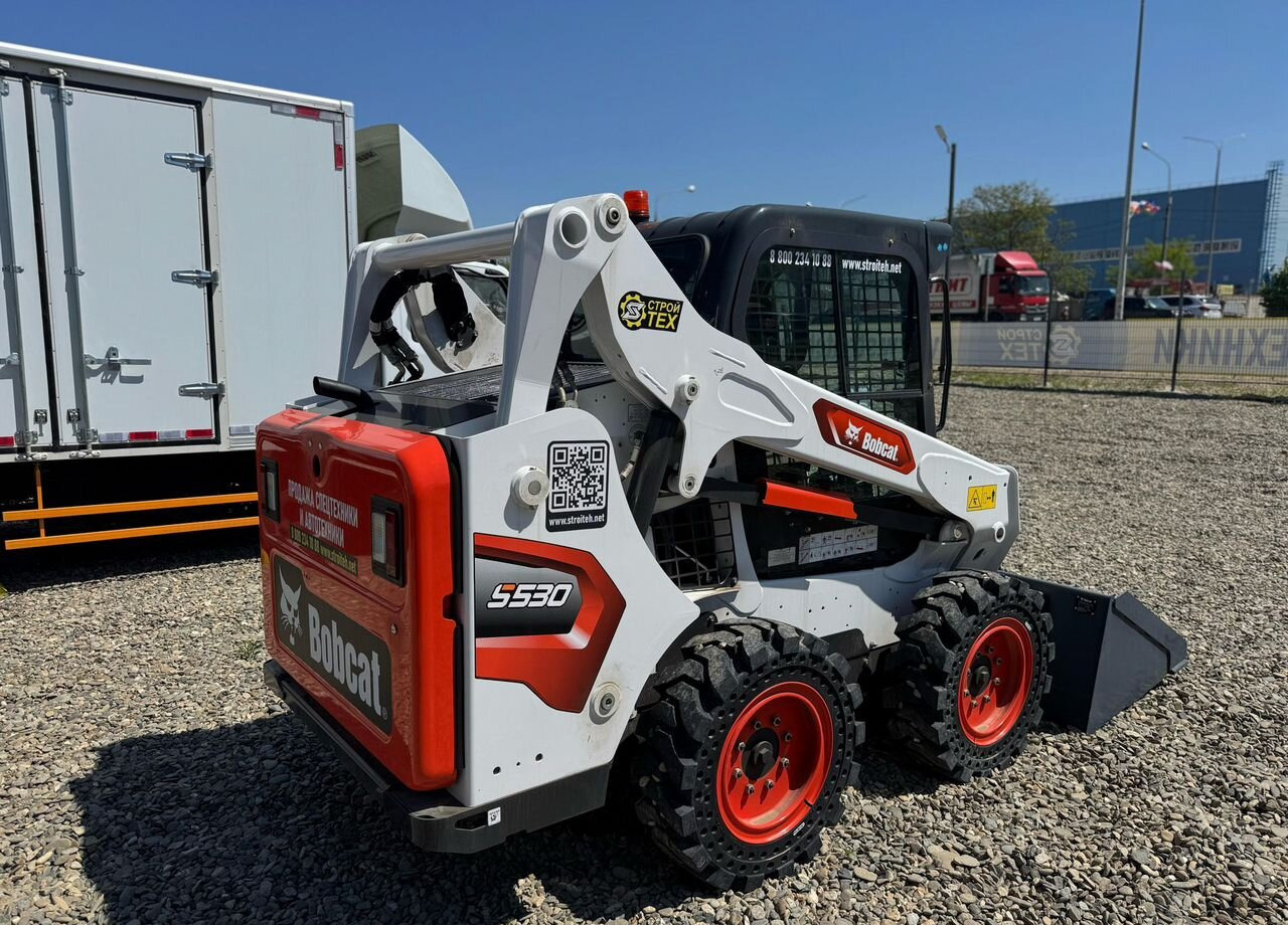 Bobcat 530 - Мини-погрузчик с бортовым поворотом: фото 1 Bobcat 530 - Мини-погрузчик с бортовым поворотом: фото 1