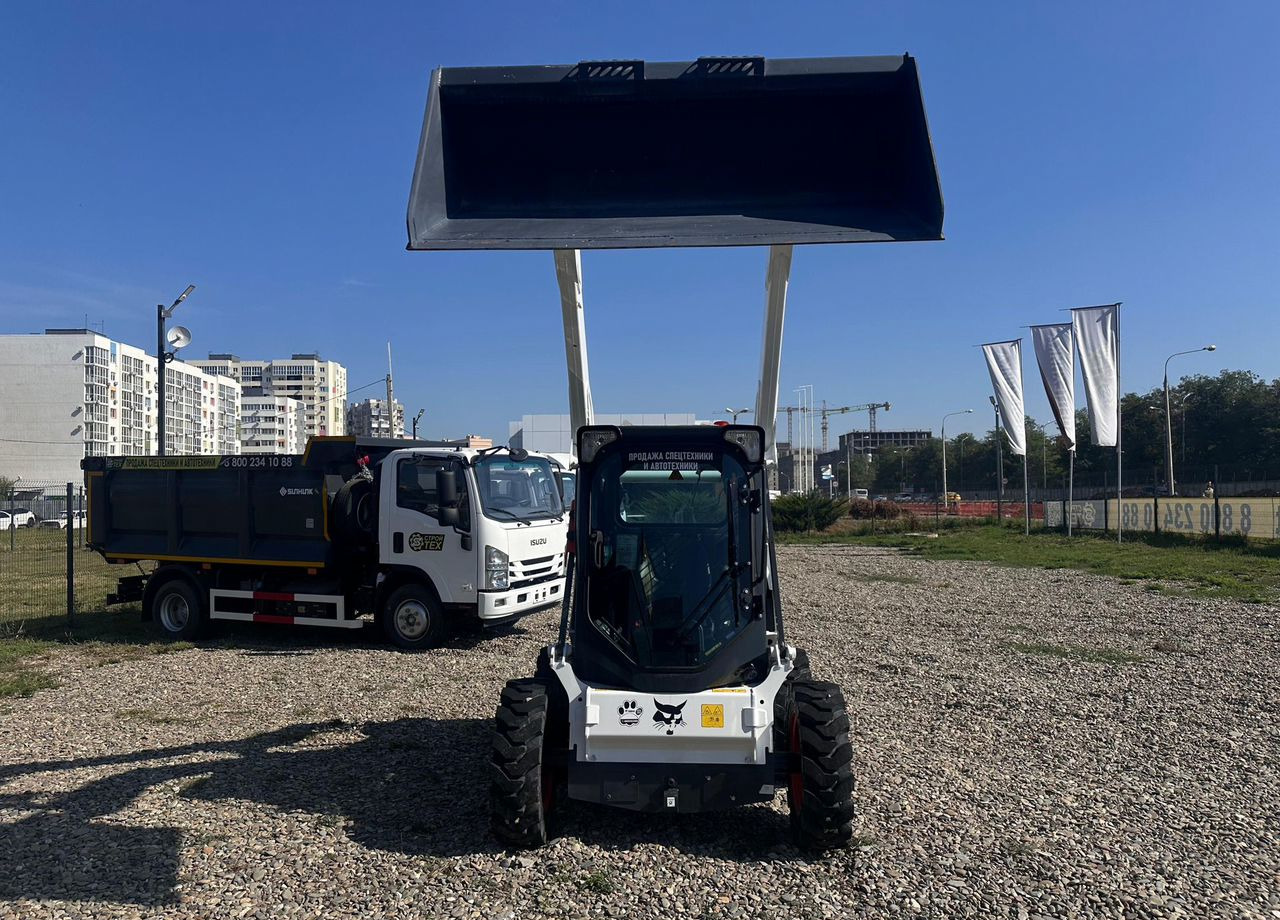 Bobcat S530 - Мини-погрузчик с бортовым поворотом: фото 4 Bobcat S530 - Мини-погрузчик с бортовым поворотом: фото 4