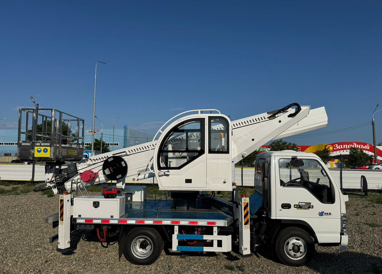 Новый Грузовик с подъемником Isuzu Elf 5.2 (автогидроподъемник): фото 8