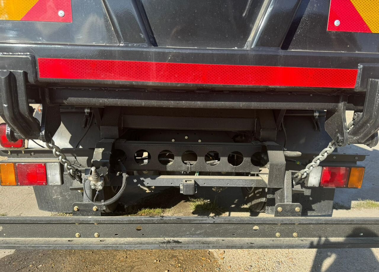 Новый Самосвал Isuzu Elf: фото 19 Новый Самосвал Isuzu Elf: фото 19