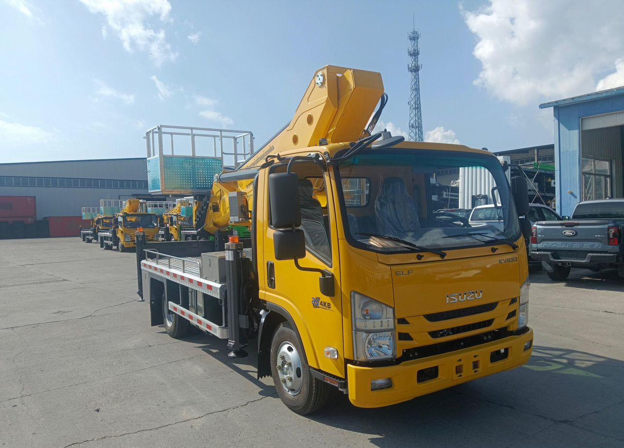 Isuzu Elf - Грузовик с подъемником: фото 1 Isuzu Elf - Грузовик с подъемником: фото 1