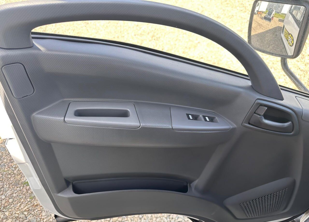 Новый Самосвал Isuzu Elf: фото 14 Новый Самосвал Isuzu Elf: фото 14