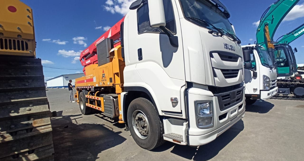 Isuzu Elf - Автобетононасос: фото 2 Isuzu Elf - Автобетононасос: фото 2