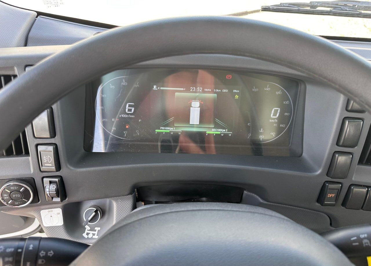 Новый Самосвал Isuzu Elf: фото 19 Новый Самосвал Isuzu Elf: фото 19