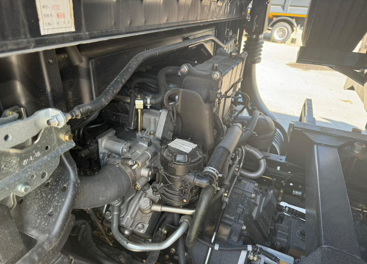 Новый Самосвал Isuzu Elf: фото 23 Новый Самосвал Isuzu Elf: фото 23