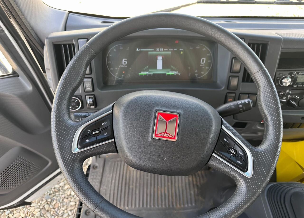 Новый Самосвал Isuzu Elf: фото 20 Новый Самосвал Isuzu Elf: фото 20