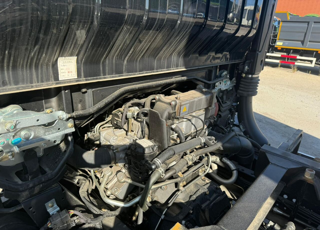 Новый Самосвал Isuzu Elf: фото 18 Новый Самосвал Isuzu Elf: фото 18