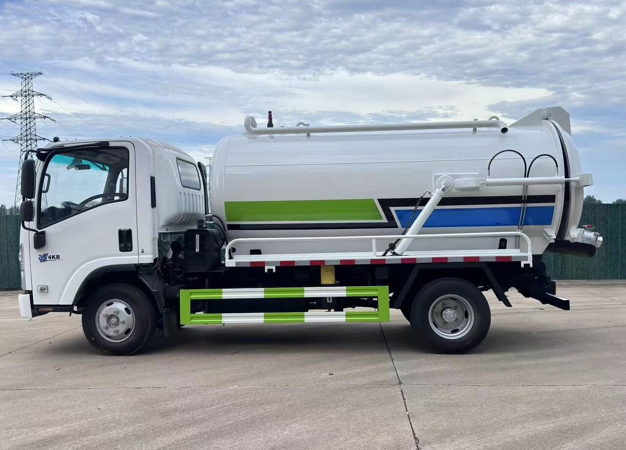 Новый Ассенизатор Isuzu Elf: фото 6