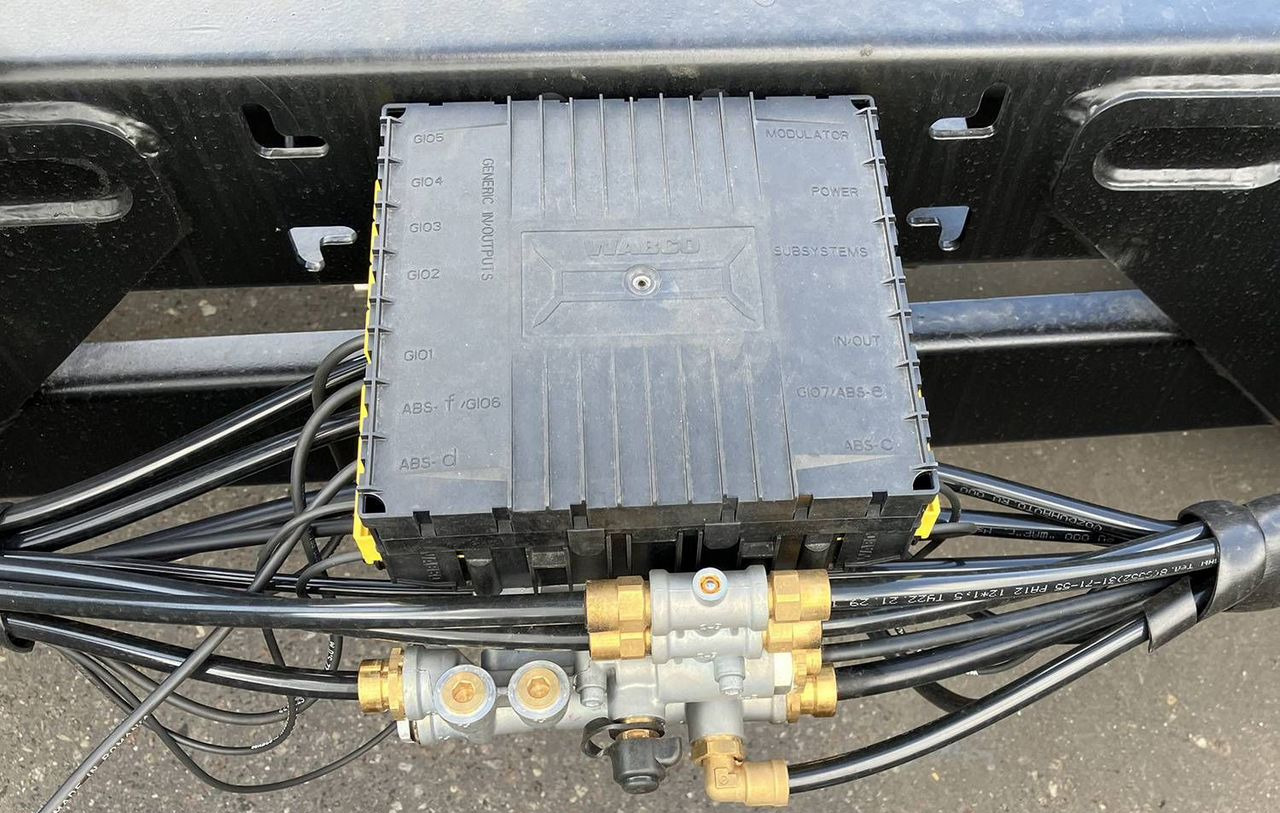 Новый Полуприцеп-контейнеровоз/ Сменный кузов Амкар (Автомастер) AM 9460-33 S: фото 23 Новый Полуприцеп-контейнеровоз/ Сменный кузов Амкар (Автомастер) AM 9460-33 S: фото 23