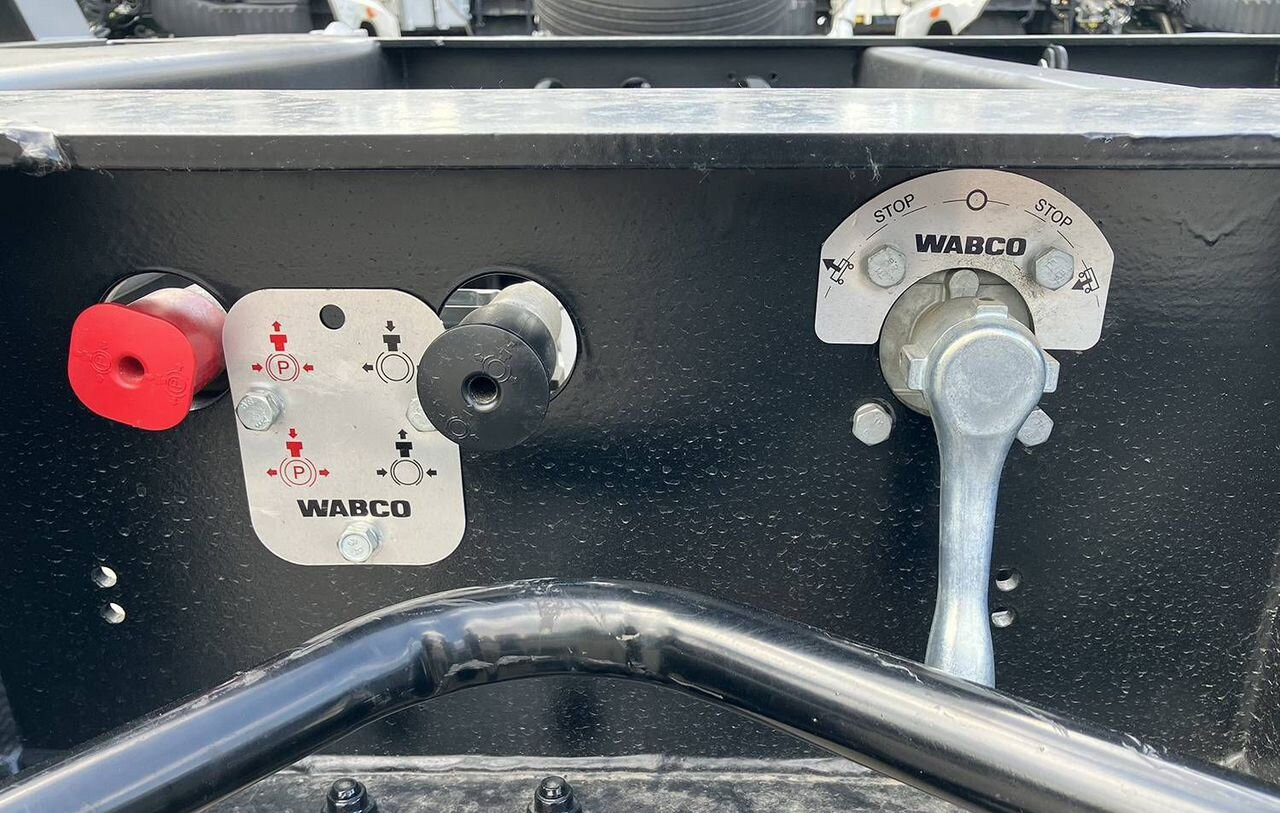 Новый Полуприцеп-контейнеровоз/ Сменный кузов Амкар (Автомастер) AM 9460-33 S: фото 15