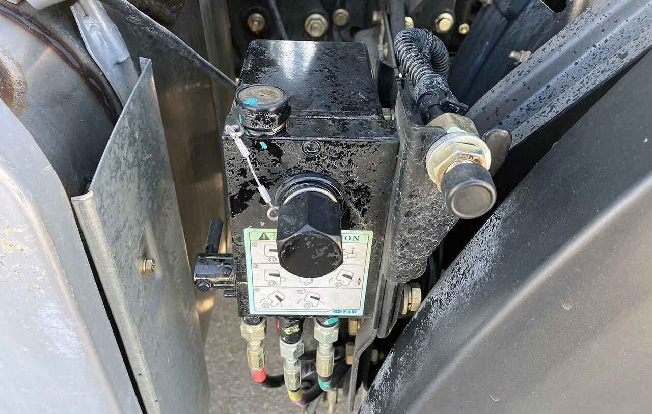 Новый Самосвал FAW J6P CA3250: фото 18