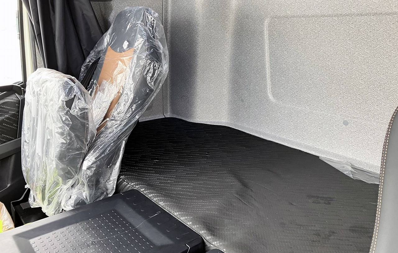 Новый Тягач FAW J6P: фото 13