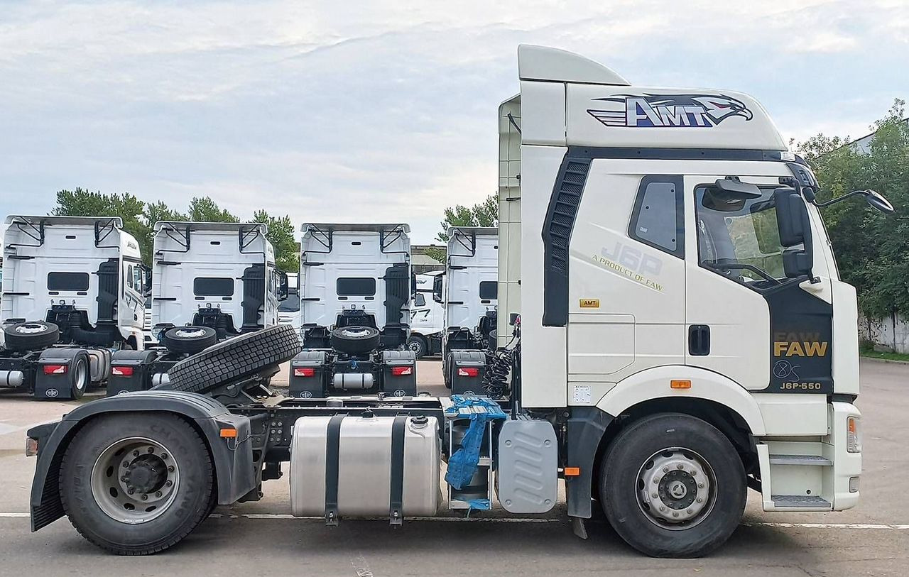 Новый Тягач FAW J6P: фото 6