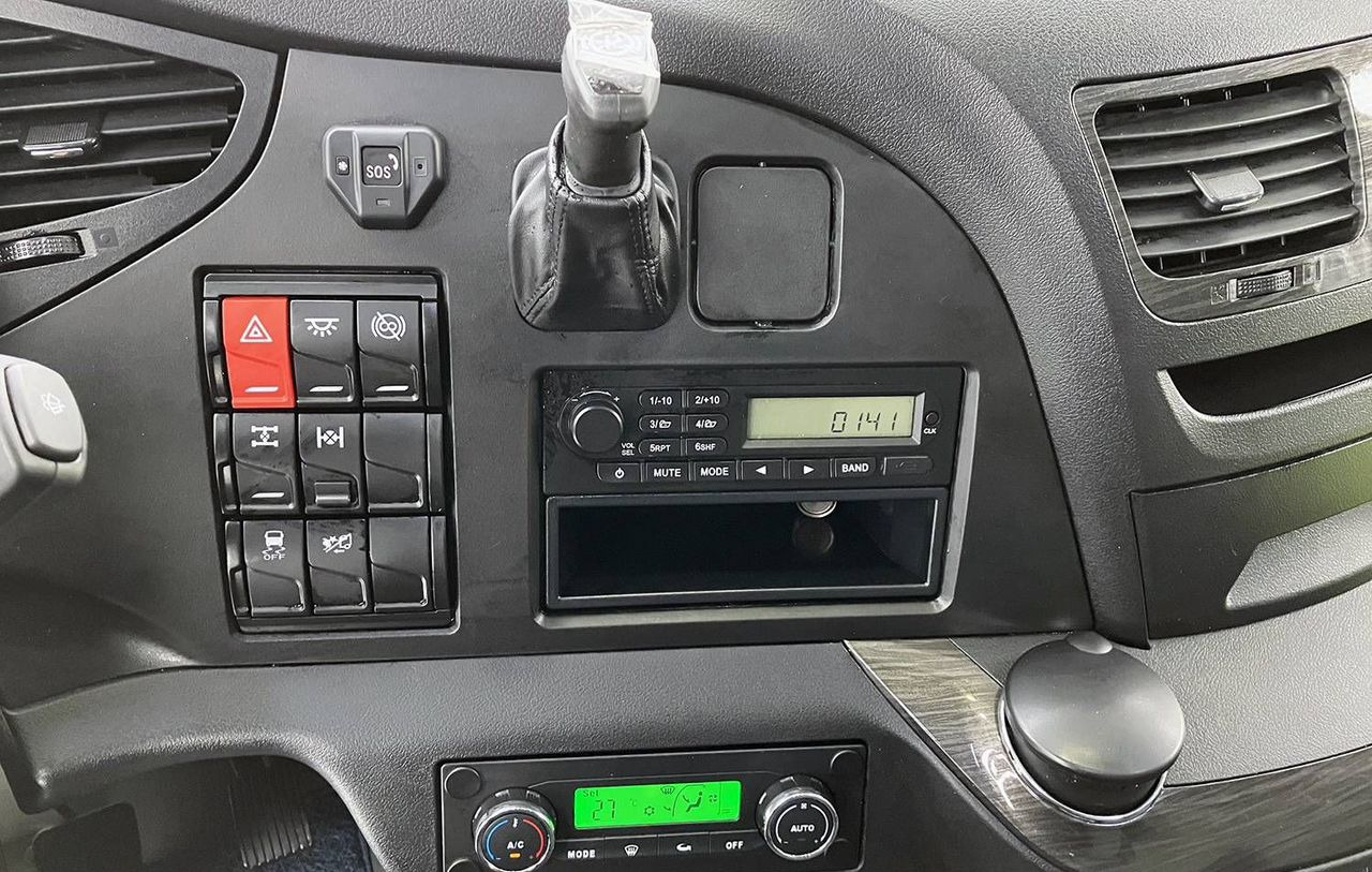 Новый Тягач FAW J6P: фото 21