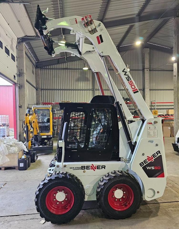 Новый Мини-погрузчик с бортовым поворотом Beaver WS50: фото 11