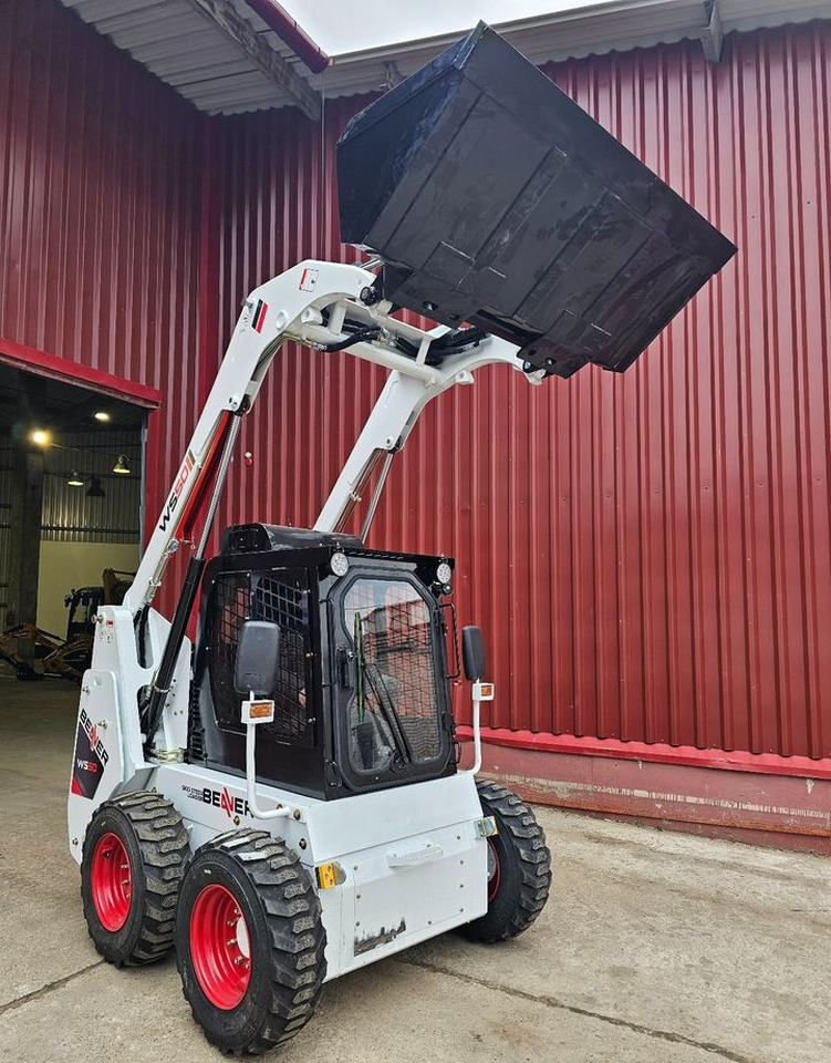 Новый Мини-погрузчик с бортовым поворотом Beaver WS50: фото 6