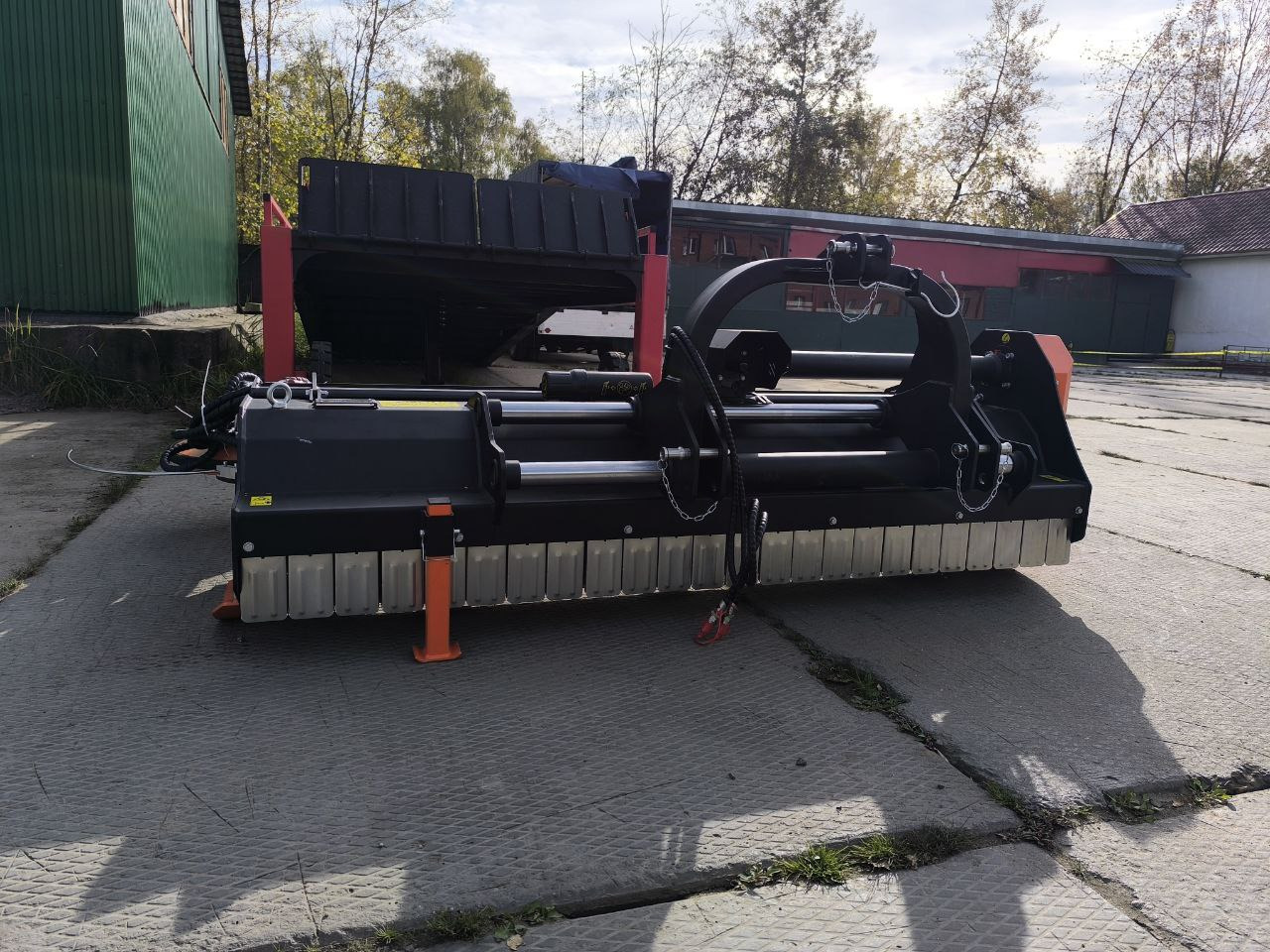 DOBERKMET AFT-H 300 - Косилка-измельчитель/ Мульчер: фото 1 DOBERKMET AFT-H 300 - Косилка-измельчитель/ Мульчер: фото 1