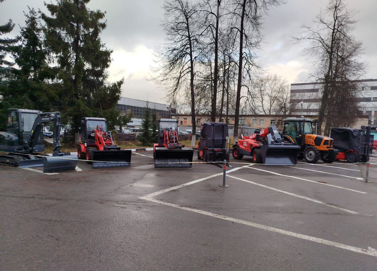 Новый Компактный фронтальный погрузчик Polar Badger WL50A: фото 7 Новый Компактный фронтальный погрузчик Polar Badger WL50A: фото 7