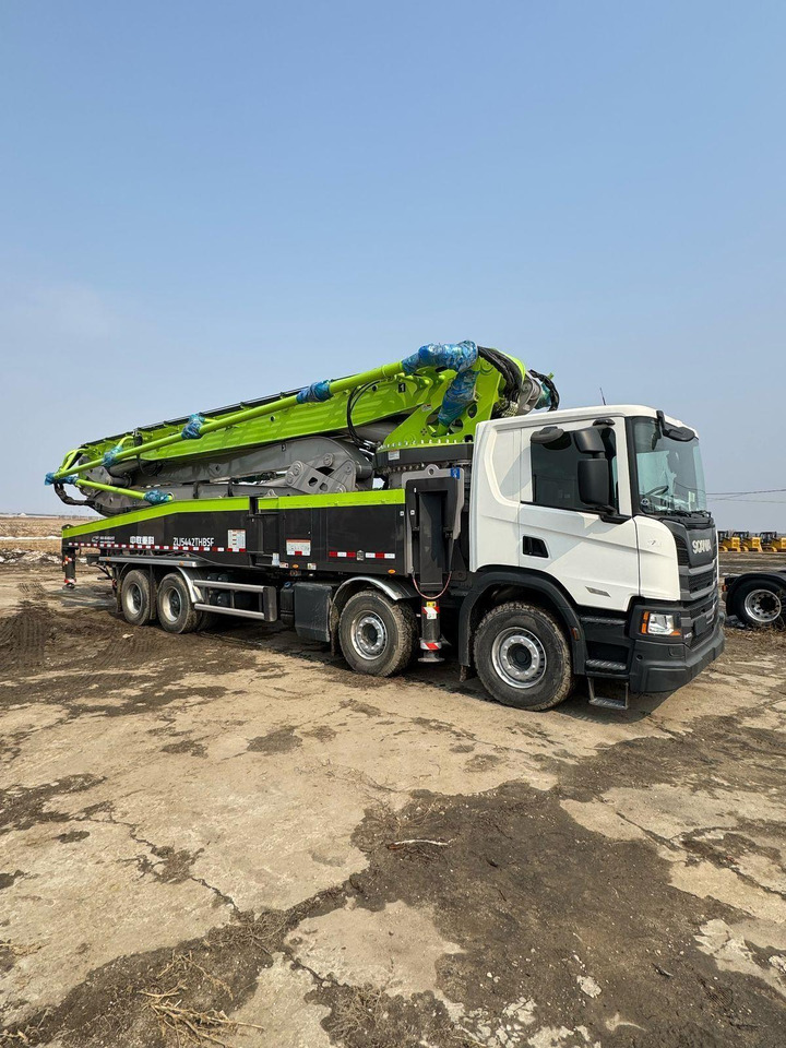 ZOOMLION 57X-6RZ - Автобетононасос: фото 3 ZOOMLION 57X-6RZ - Автобетононасос: фото 3