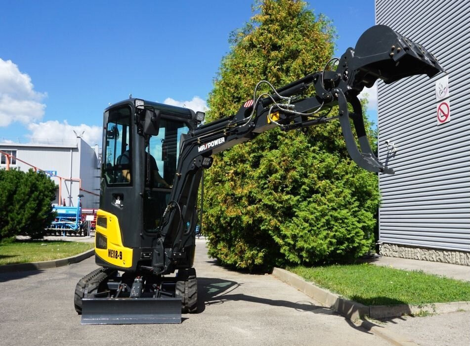 Maxpower ME18.9 - Мини-экскаватор: фото 1 Maxpower ME18.9 - Мини-экскаватор: фото 1