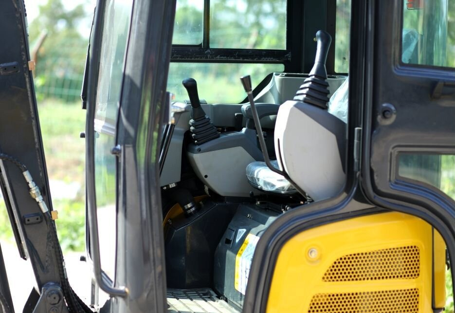 Maxpower ME18C - Мини-экскаватор: фото 5 Maxpower ME18C - Мини-экскаватор: фото 5