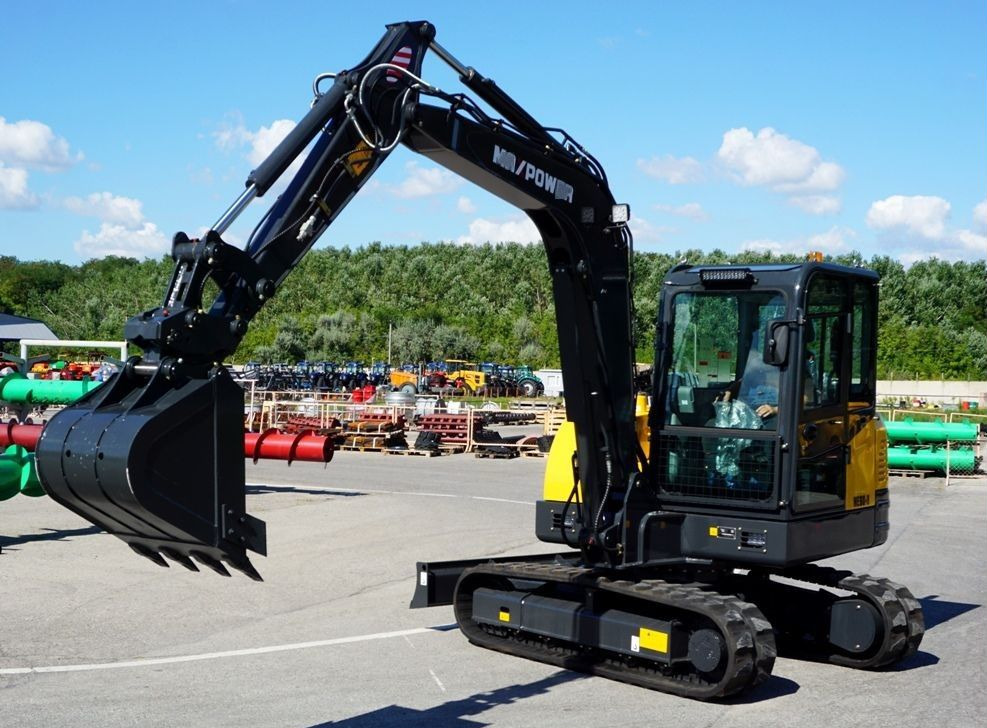 Maxpower ME60.9 - Мини-экскаватор: фото 1 Maxpower ME60.9 - Мини-экскаватор: фото 1
