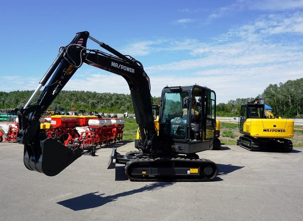 Maxpower ME60.9 - Мини-экскаватор: фото 1 Maxpower ME60.9 - Мини-экскаватор: фото 1