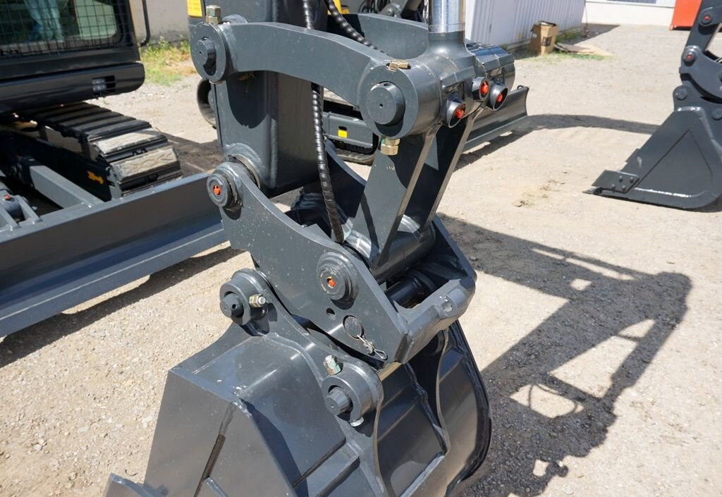 Новый Мини-экскаватор Maxpower ME80.9: фото 21