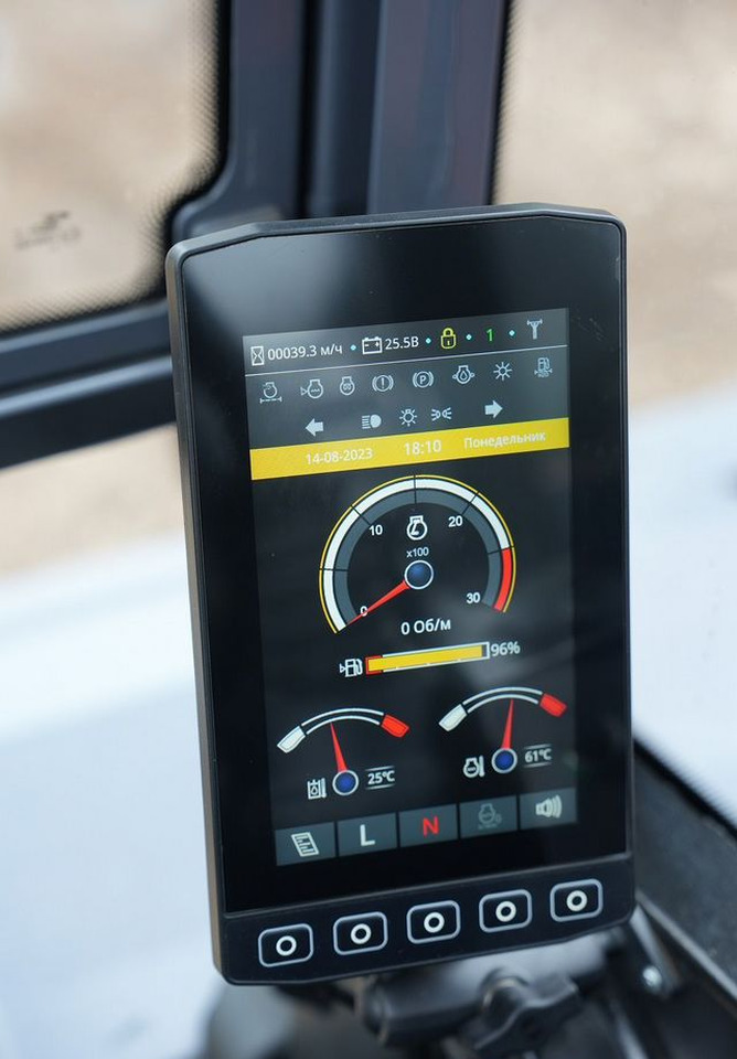 Новый Колёсный экскаватор UMG E170W: фото 14
