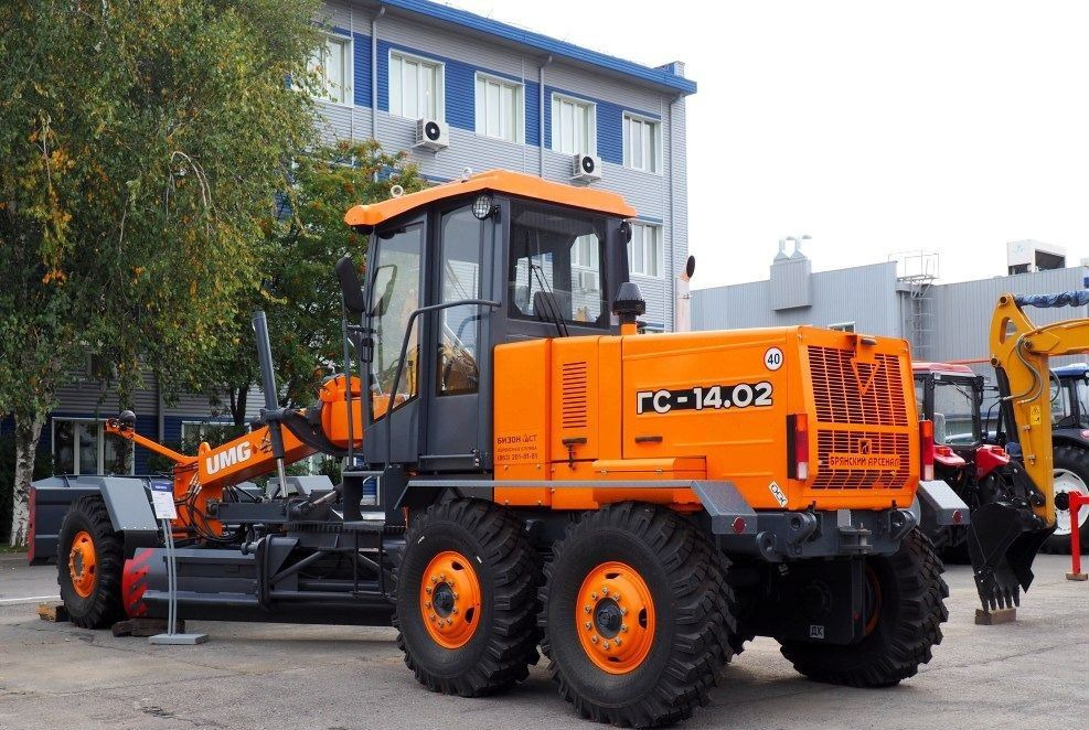UMG ГС-14.02 - Грейдер: фото 3 UMG ГС-14.02 - Грейдер: фото 3