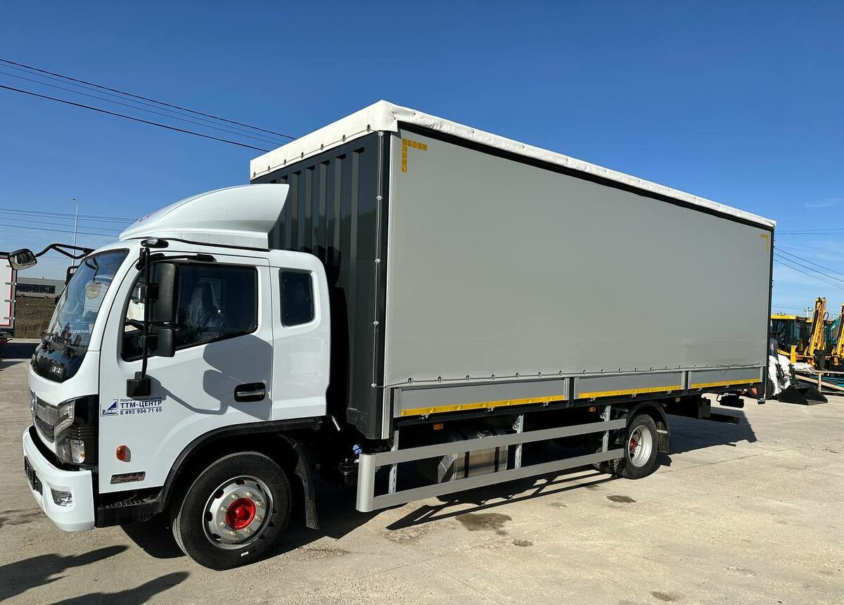Dongfeng C120 - Тентованный грузовик: фото 1 Dongfeng C120 - Тентованный грузовик: фото 1