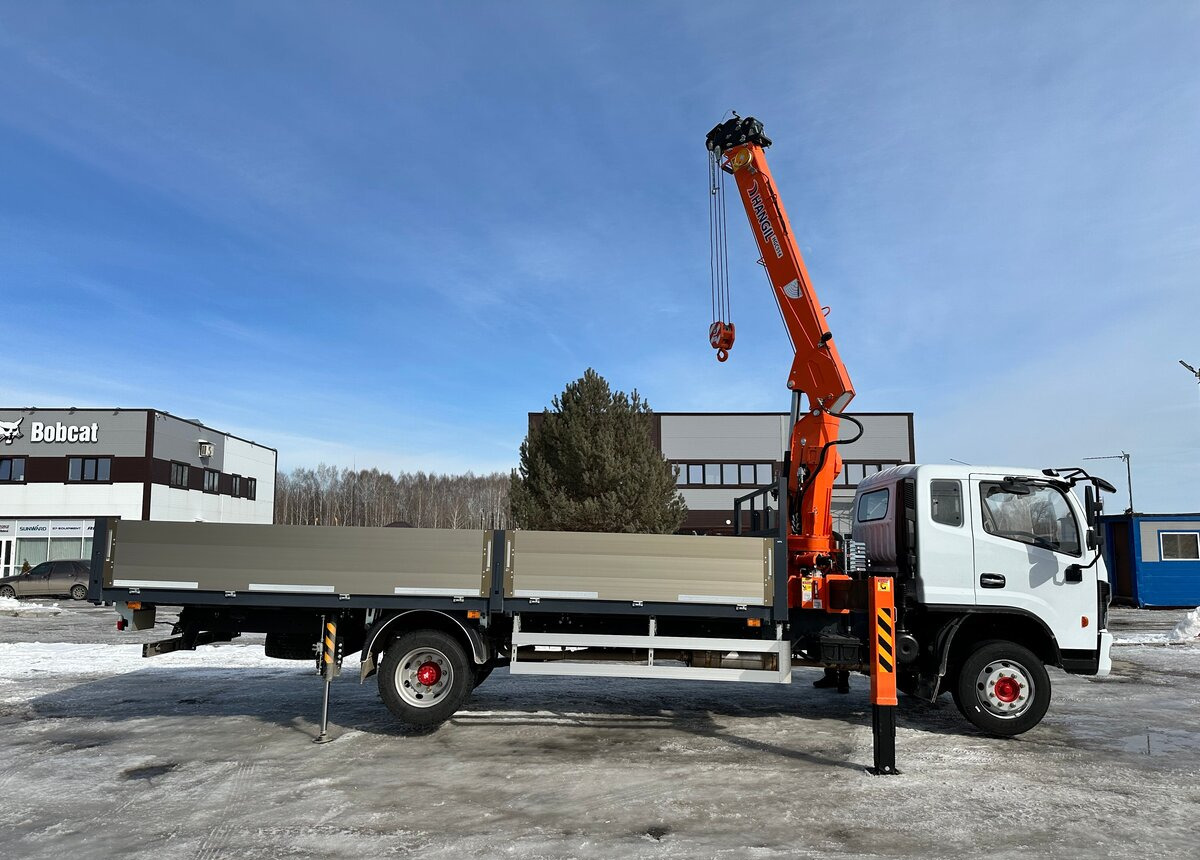 Dongfeng C120 - Грузовик бортовой/ Платформа, Автоманипулятор: фото 3 Dongfeng C120 - Грузовик бортовой/ Платформа, Автоманипулятор: фото 3