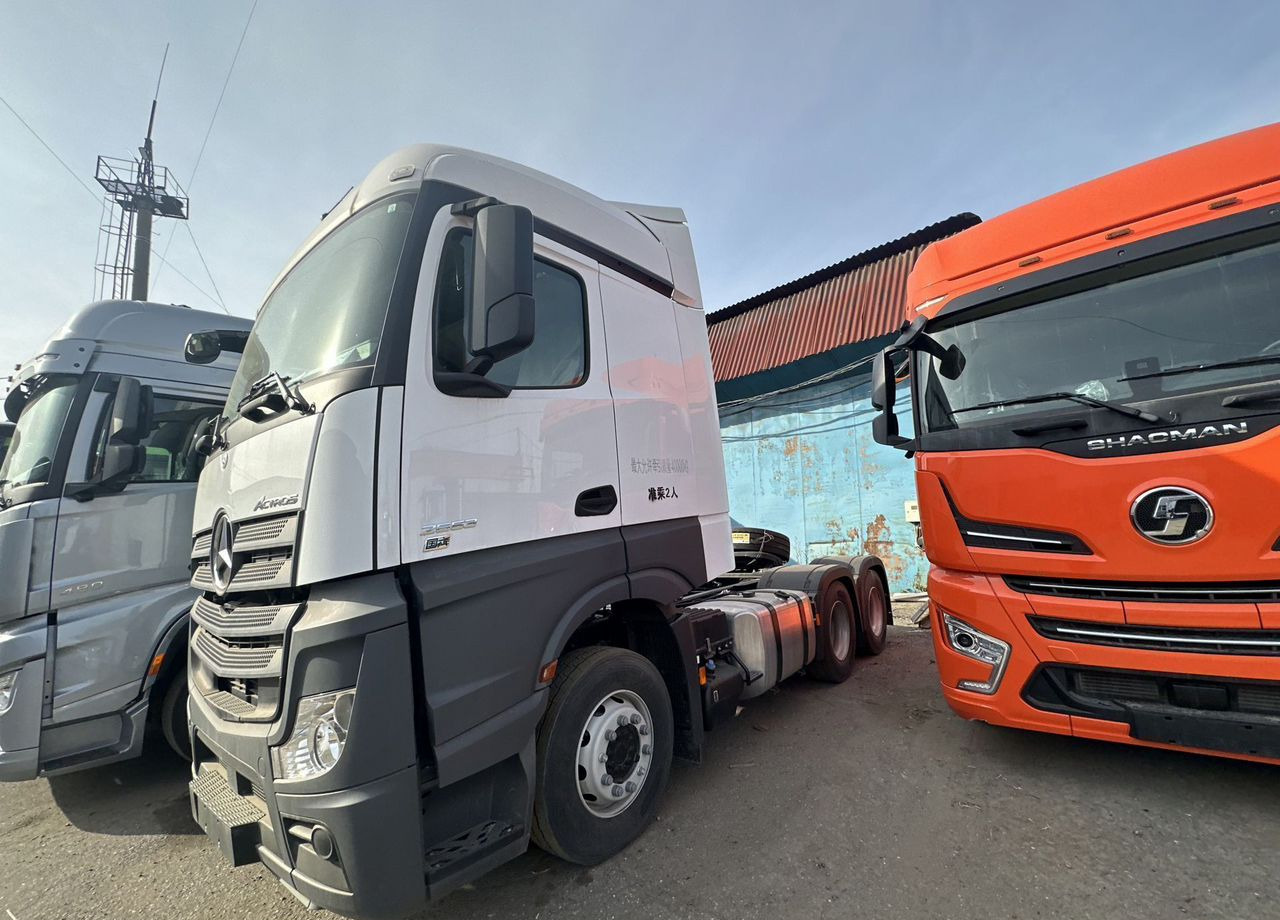 Mercedes-Benz Actros - Тягач: фото 2 Mercedes-Benz Actros - Тягач: фото 2