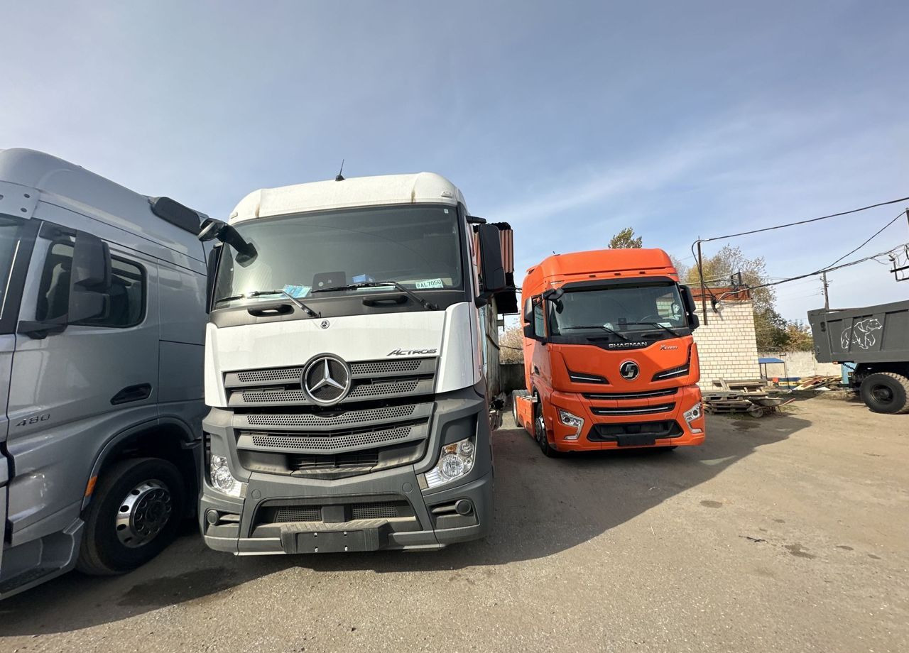 Mercedes-Benz Actros - Тягач: фото 1 Mercedes-Benz Actros - Тягач: фото 1