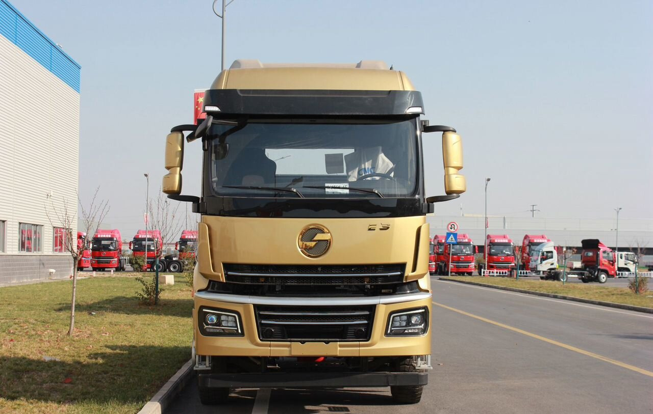 SAGMOTO SX4250MP5324 - Тягач: фото 1 SAGMOTO SX4250MP5324 - Тягач: фото 1