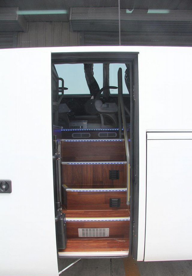 Новый Туристический автобус Zhongtong LCK6127H Compass: фото 17