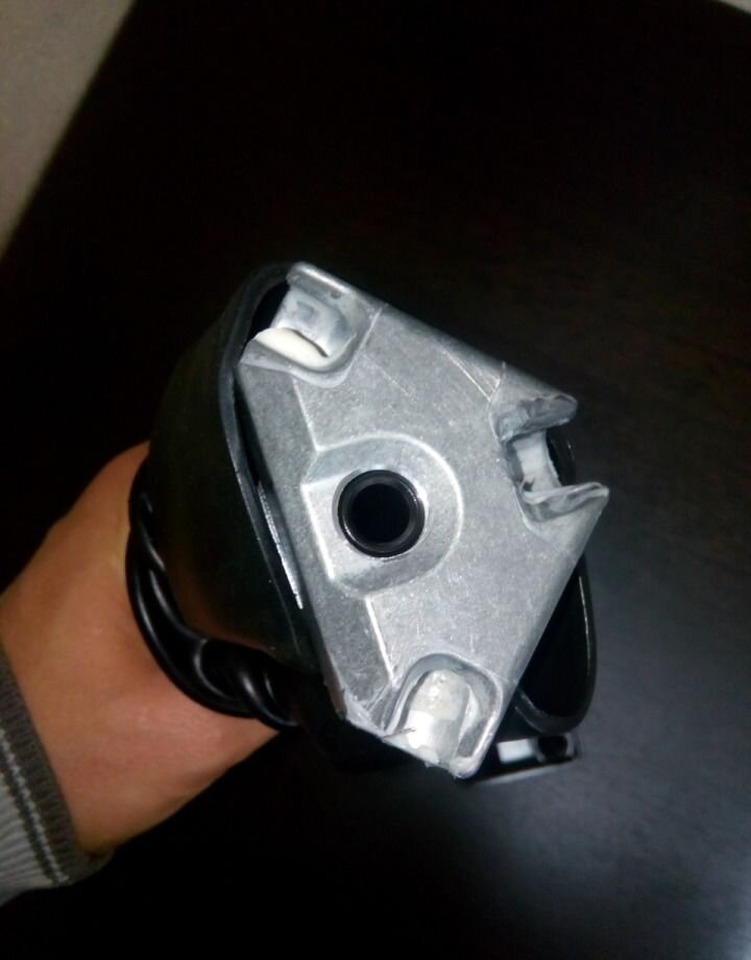 Metal-Fach Площадка джойстика yoke-WK300-1-1.1 23784 - Запчасти для Фронтальных погрузчиков для тракторов: фото 4 Metal-Fach Площадка джойстика yoke-WK300-1-1.1 23784 - Запчасти для Фронтальных погрузчиков для тракторов: фото 4