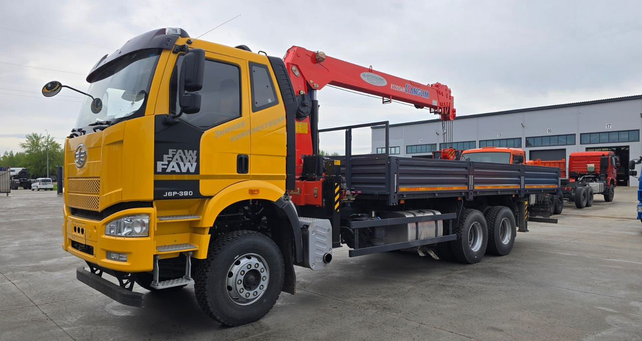 Новый Грузовик бортовой/ Платформа, Автоманипулятор FAW J6P: фото 6