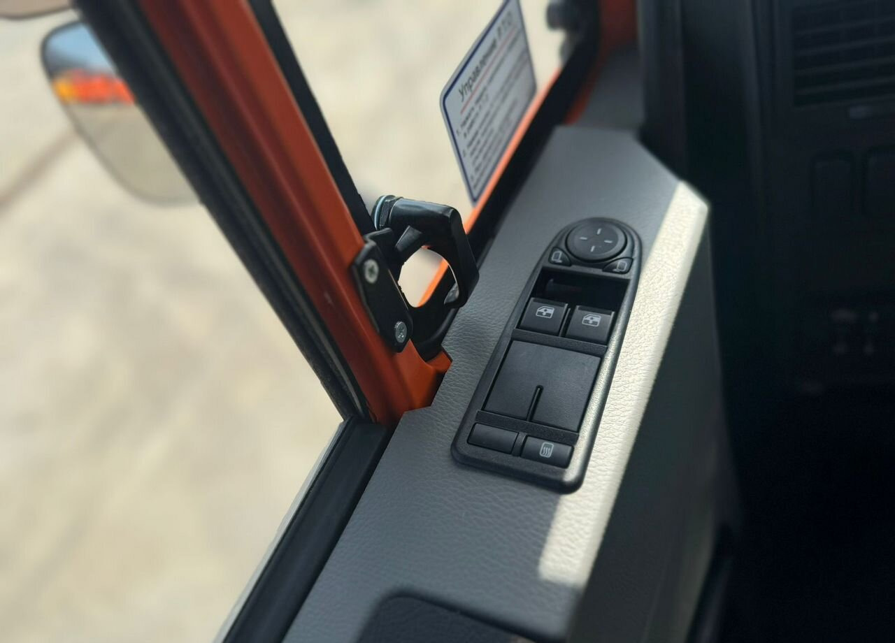 Новый Грузовик бортовой/ Платформа, Автоманипулятор КАМАЗ 65115: фото 7