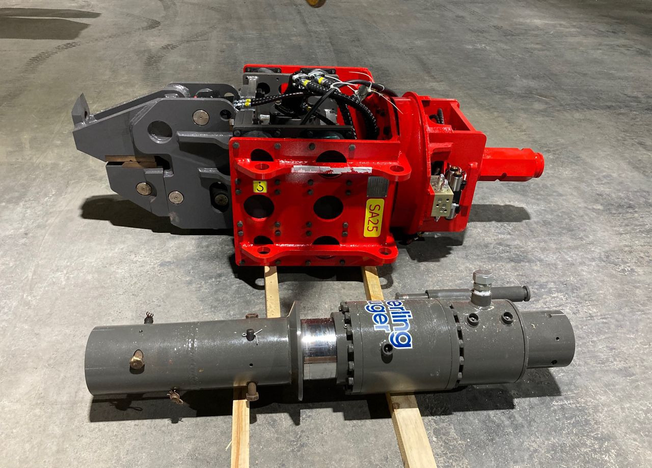 Вибропогружатель Sterling SA25 - Навесное оборудование: фото 1 Вибропогружатель Sterling SA25 - Навесное оборудование: фото 1