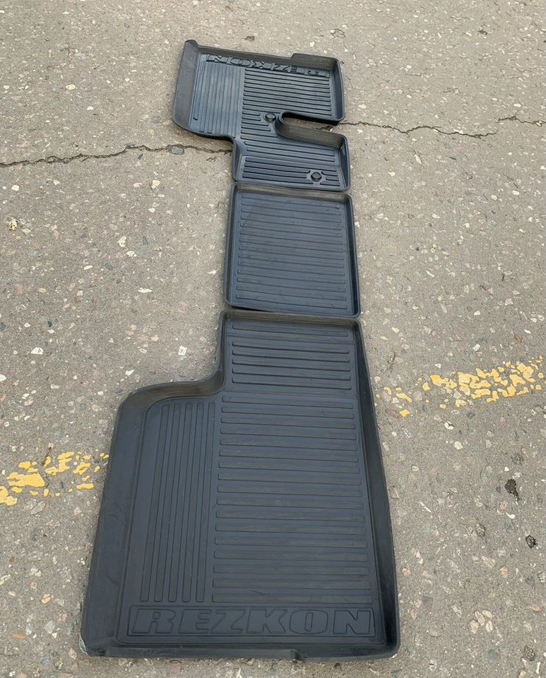 AUTORX Коврики резиновые Камаз srtk 3D standart (Саранск) - Кабина и интерьер для Грузовиков: фото 4 AUTORX Коврики резиновые Камаз srtk 3D standart (Саранск) - Кабина и интерьер для Грузовиков: фото 4