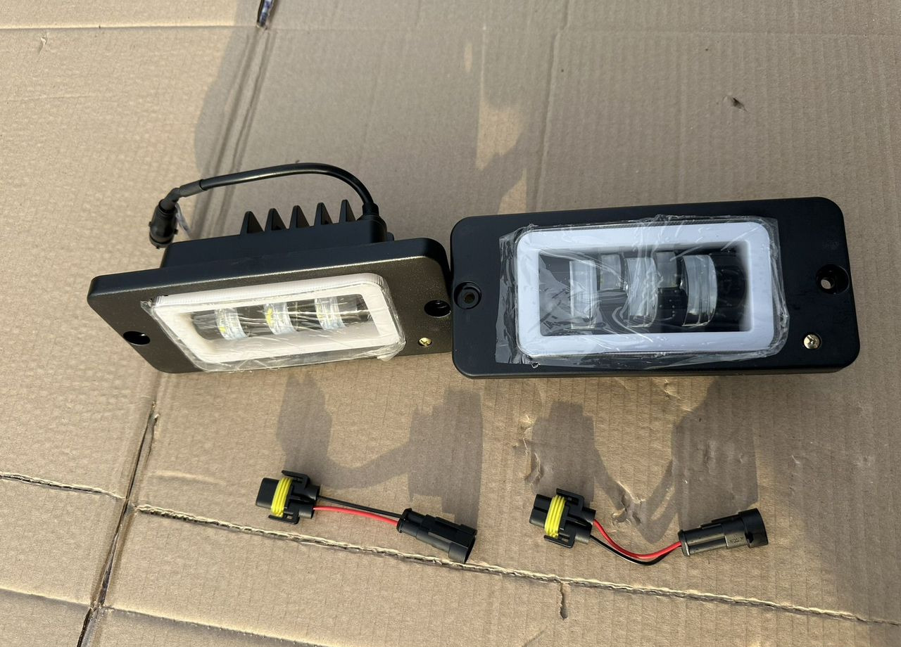 Аксессуары Противотуманные фары LED на камаз-65115 рестайлинг - Противотуманная фара для Грузовиков: фото 2 Аксессуары Противотуманные фары LED на камаз-65115 рестайлинг - Противотуманная фара для Грузовиков: фото 2