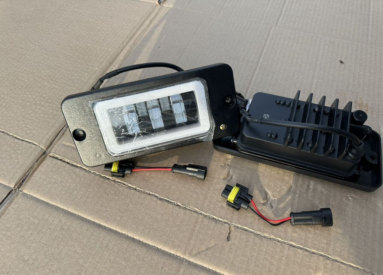 Аксессуары Противотуманные фары LED на камаз-65115 рестайлинг - Противотуманная фара для Грузовиков: фото 3 Аксессуары Противотуманные фары LED на камаз-65115 рестайлинг - Противотуманная фара для Грузовиков: фото 3